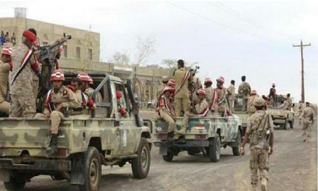 الجيش اليمني يتقدم داخل مواقع الحوثيين  بمدينة ميدي