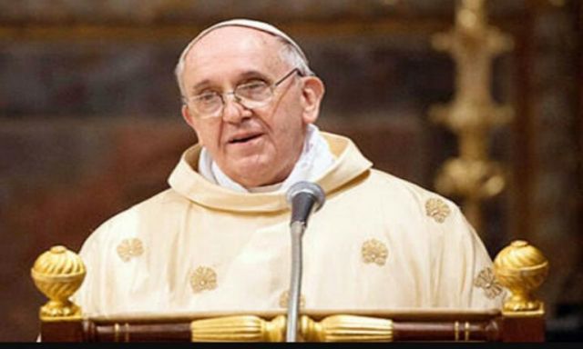 بابا الفاتيكان يغادر مصر بعد زيارة استغرقت يومين