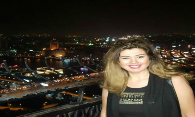 رانيا فريد شوقي تهنئ جمهورها بحلول رمضان