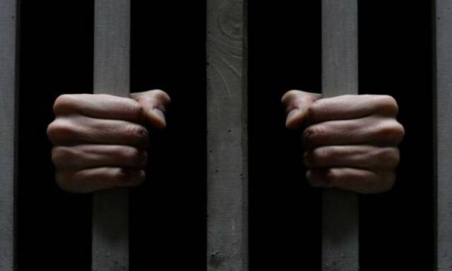جنايات القاهرة تقضي بإعدام 20 متهماً في قضية اقتحام مركز شرطة كرداسة