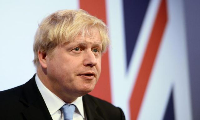 وزير الخارجية البريطاني يصل الرياض لبحث الأزمة القطرية