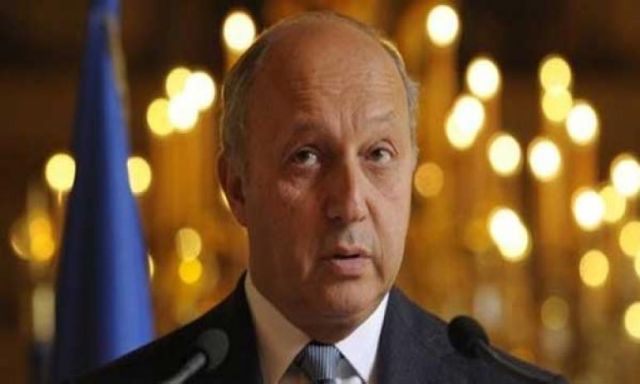 وزير الخارجية الفرنسي يشدد علي استحالة حل الأزمة السورية دون رحيل بشار الأسد