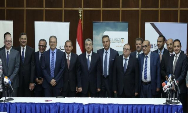 ”الأهلي” و ”مصر  ”   يقودان  أكبر الصفقات التمويلية لتطوير وتدعيم الشبكة القومية لنقل وتوزيع الكهرباء