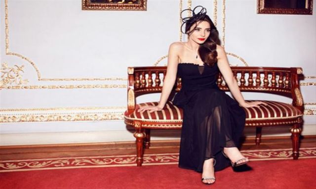 ”السلطانة ناهد دوران” تهزم إثارة اللبنانيات بإطلالة الأميرة على السجادة الحمراء