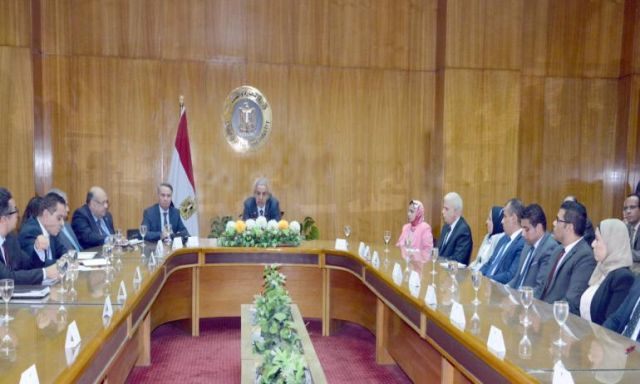 قابيل: ضرورة التنسيق بين التمثيل التجارى وهيئة تنمية الصادرات لتنفيذ استراتيجية الوزارة لتنمية الصادرات المصرية