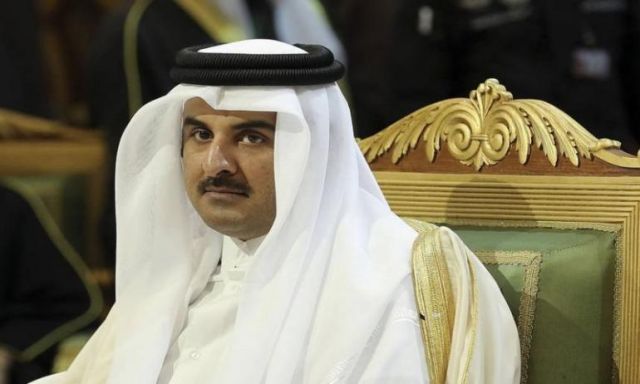أمير قطر يصر على التغريد خارج السرب ويشارك فى مراسم أداء اليمين الدستورية للرئيس الإيرانى