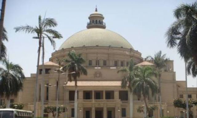 ”الخشت” يكشف حقيقة زيادة المصروفات الدراسية بجامعة القاهرة