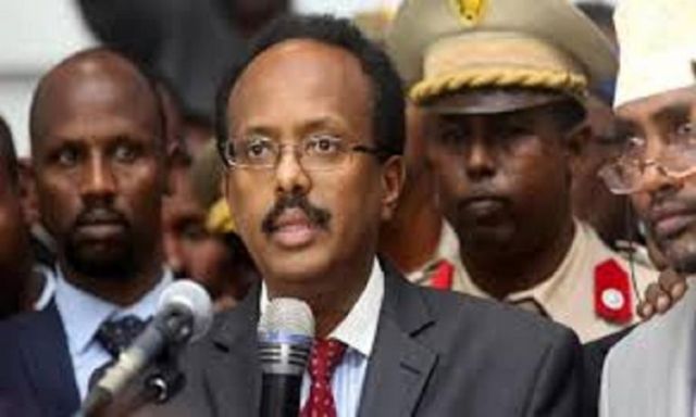 طواريء بالاتحادية ومطار القاهرة لاستقبال الرئيس الصومالي