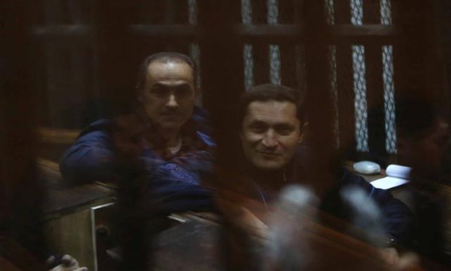جنايات القاهرة تستكمل اليوم محاكمة علاء وجمال مبارك في ”مخالفات بيع البنك الوطني”