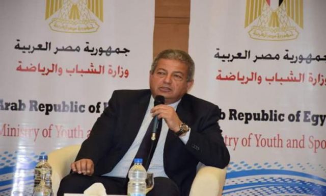 وزير الرياضة يشهد مباراة مصر وأوغندا باستاد برج العرب