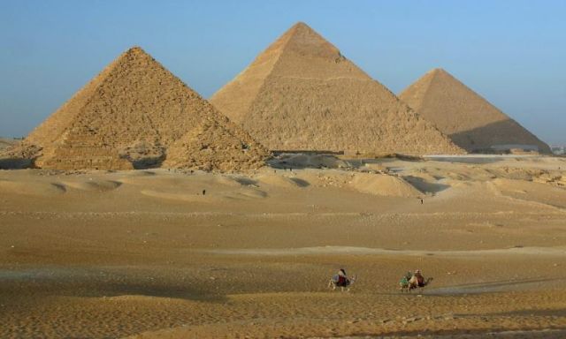 خبير اقتصادي: ارتفاع إيرادات مصر من السياحة خطوة على الطريق الصحيح