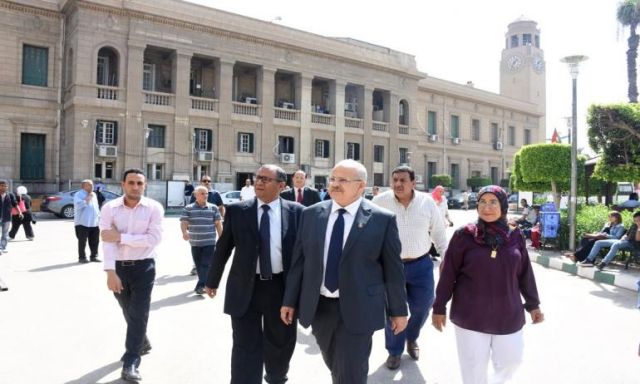 بالصور.. رئيس جامعة القاهرة يتفقد إستعدادت الحرم الجامعي لإستقبال العام الدراسي