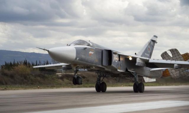 الدفاع الروسية: تحطم قاذفة قنابل من طراز ”سو-24” أثناء قيامها بالإقلاع من مطار حميميم