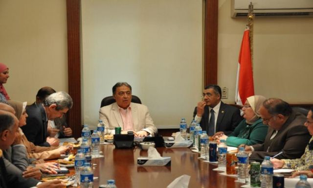 وزير الصحة يعقد الإجتماع الأسبوعى لمتابعة تطبيق قانون التأمين الصحى الشامل الجديد بمحافظة بورسعيد
