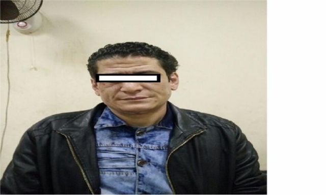 بالصورة .. سقوط ” لص ” الفيزا كارت من الركاب بمحطة سكك حديد القاهرة