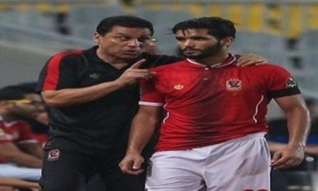 البدري يعنف صالح جمعة بسبب شكوي اللاعبين من أنانيته