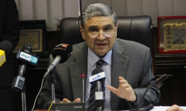 محمد شاكر يستقبل رئيس شركة الكهرباء الليبية لبحث ودعم مجالات التعاون بين البلدين