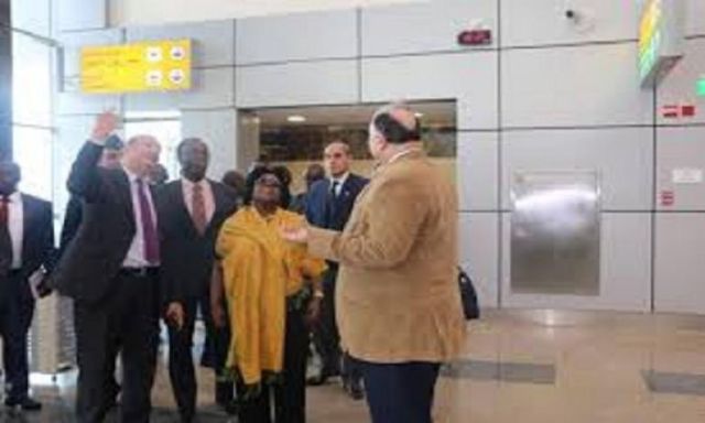 وزيرة طيران غانا تزور مطار العاصمة الإدارية الجديدة للاستفادة من التجربة المصرية