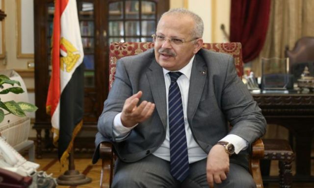 رئيس جامعة القاهرة يشكل لجنة لجرد وتسجيل مقتنيات الجامعة الأثرية