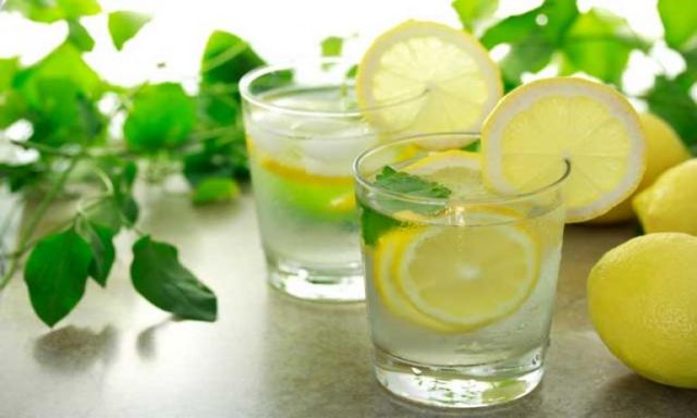 فوائد شرب ”مياه الليمون” لفقدان الوزن