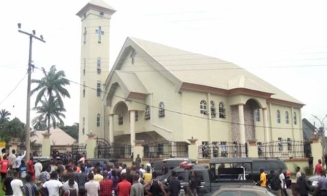 هجوم مسلح على كنيسة فى نيجيريا ومقتل مالا يقل عن 14