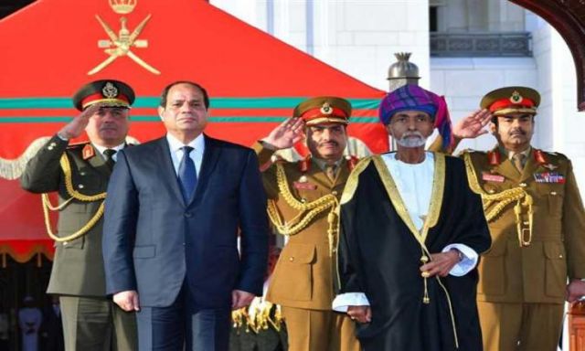 الرئيس السيسى يعود إلى القاهرة بعد زيارة ناجحة لسلطنة عمان و الإمارات