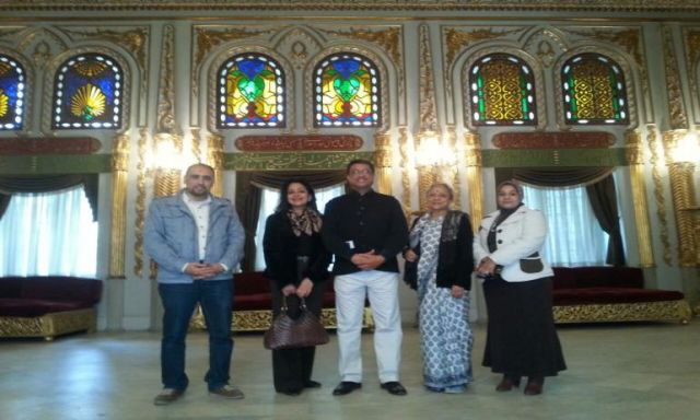 كواليس زيارة سفير الهند وأسرته لمتحف قصر محمد علي بالمنيل