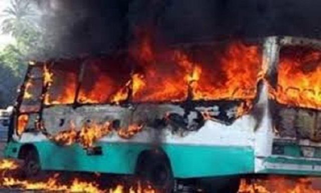 إصابة 19 بينهم 12 عسكريا في انفجار حافلة بسريلانكا