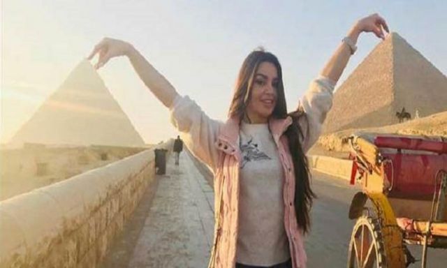 ”جوهرة” تشعل معركة شرسة بين الأجنبيات والمصريات على عرش الرقص الشرقى فى مصر