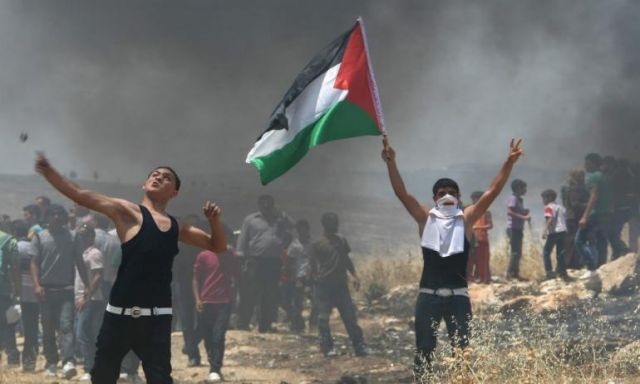 قطاع غزة يندد بقرارات ”ترامب” حول القدس وتشغيل اللاجئين