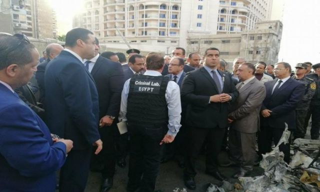 بالصور .. وزير الداخلية  يتفقد موقع الحادث الذى شهدته منطقة سيدى جابر بالإسكندرية صباح اليوم