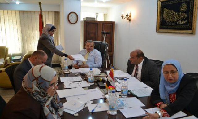 لجنة اختيار المرشحين لوظائف المستشارين والملحقين العماليين بالقوي العاملة يطالبون بتعميم التجربة في اختيار من يمثلون مصر بالخارج