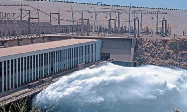 وزير الري يكشف حجم قدرة السد العالي على مواجهة فيضان النيل