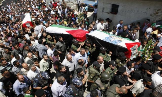 الصحة الفلسطينية: ارتفاع عدد الشهداء الفلسطينيين إلى 12 وإصابة 600 برصاص قوات الاحتلال فى غزة