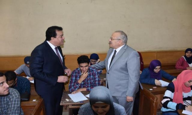 الخشت : وزير التعليم العالي يشيد بانضباط عملية الامتحانات بجامعة القاهرة
