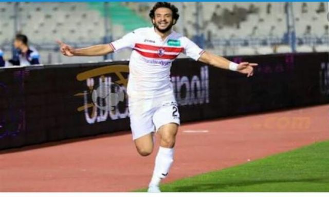 محمود علاء يستغل راحة الفريق ويؤدي مناسك العمرة