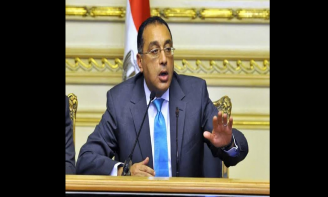 وزير الإسكان يشهد توقيع عقد مشروع رفع كفاءة الصرف الصحى بمحطة تنقية  بالإسكندرية