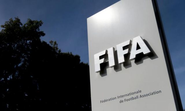 الفيفا يكشف أسرار أزمة تذاكر مباراة مصر وأوروجواي