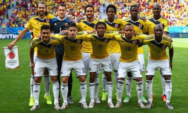 انطلاق الشوط الثاني من مباراة كولومبيا و اليابان