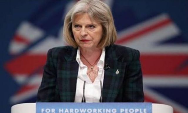 مطالبات من المعارضين في المملكة المتحدة بإقالة رئيسة الوزراء البريطانية