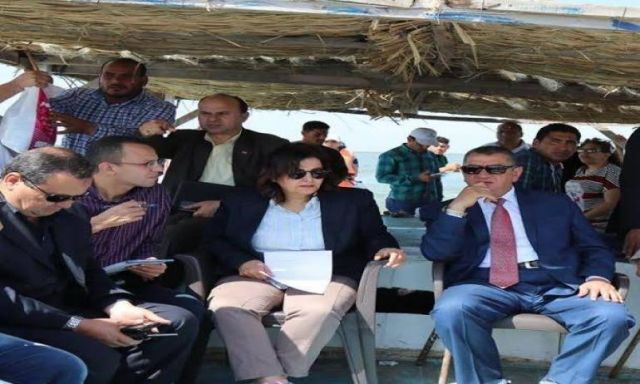 بالصور ..جهود وزارة الزراعة في تطهير بحيرة البرلس