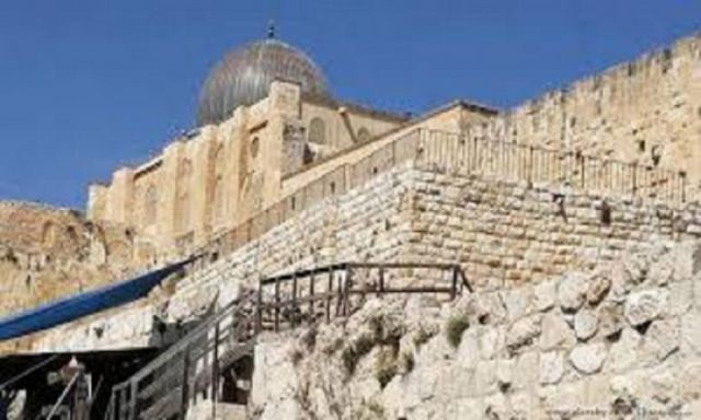 الأردن يدين استمرار الحفريات الإسرائيلية بالقرب من المسجد الأقصى