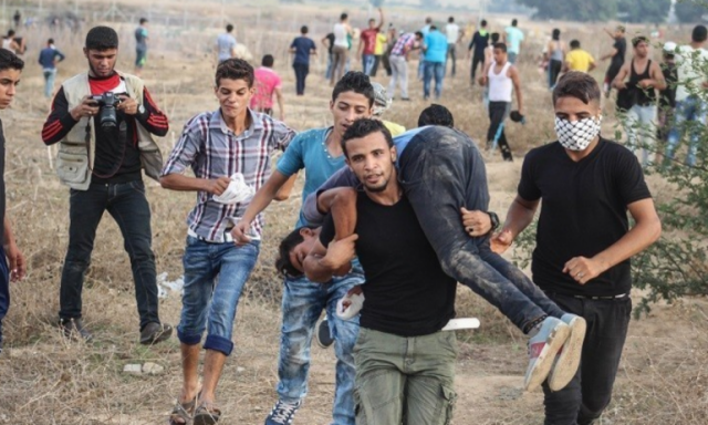 إصابة شاب فلسطينى برصاص قوات الاحتلال بغزة