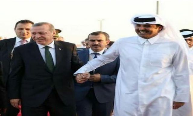 تعافي الليرة بعد اعلان قطر عن استثمارات في تركيا