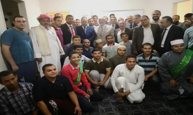 رئيس جامعة الأزهر يلتقي طلاب كلية القرآن الكريم