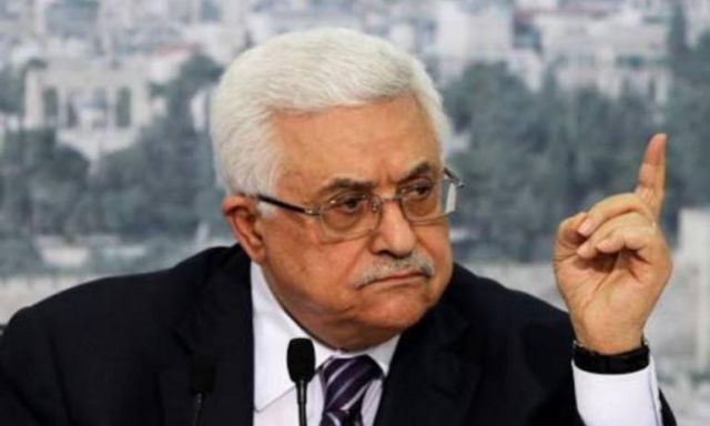 عباس يُحذر من مخططات إسرائيلية تستهدف تقسيم المسجد الأقصى