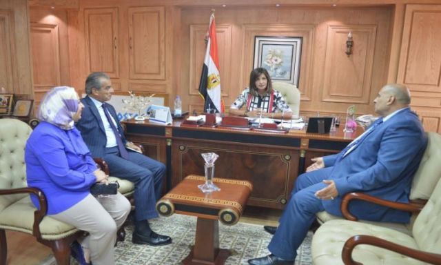 وزيرة الهجرة تستقبل رئيس الجالية المصرية في روسيا