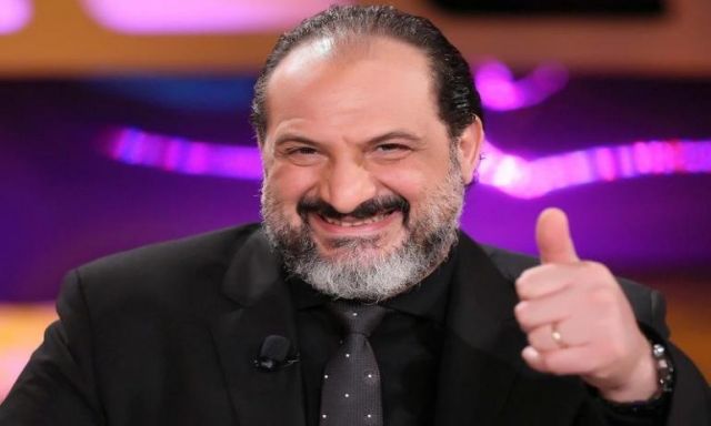 بعد انقطاع عامين.. خالد الصاوى يستعد لتصوير ”أبيض غامق”