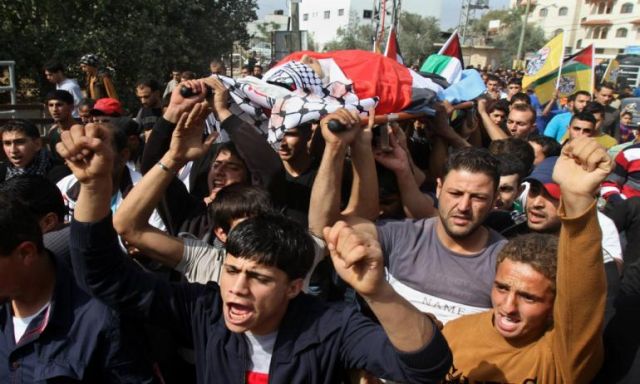 استشهاد 3 فلسطينيين برصاص جيش الاحتلال شرق غزة