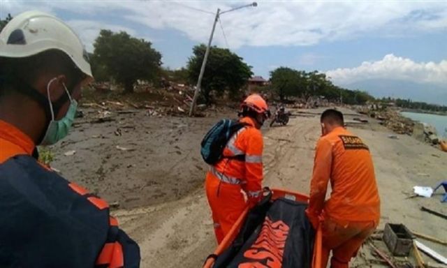 384 حالة وفاة بسبب الزلازل في إندونيسيا